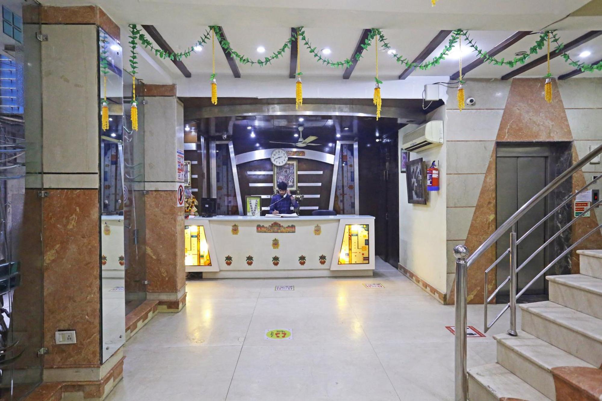 Hotel Ratandeep At Paharganj Nowe Delhi Zewnętrze zdjęcie