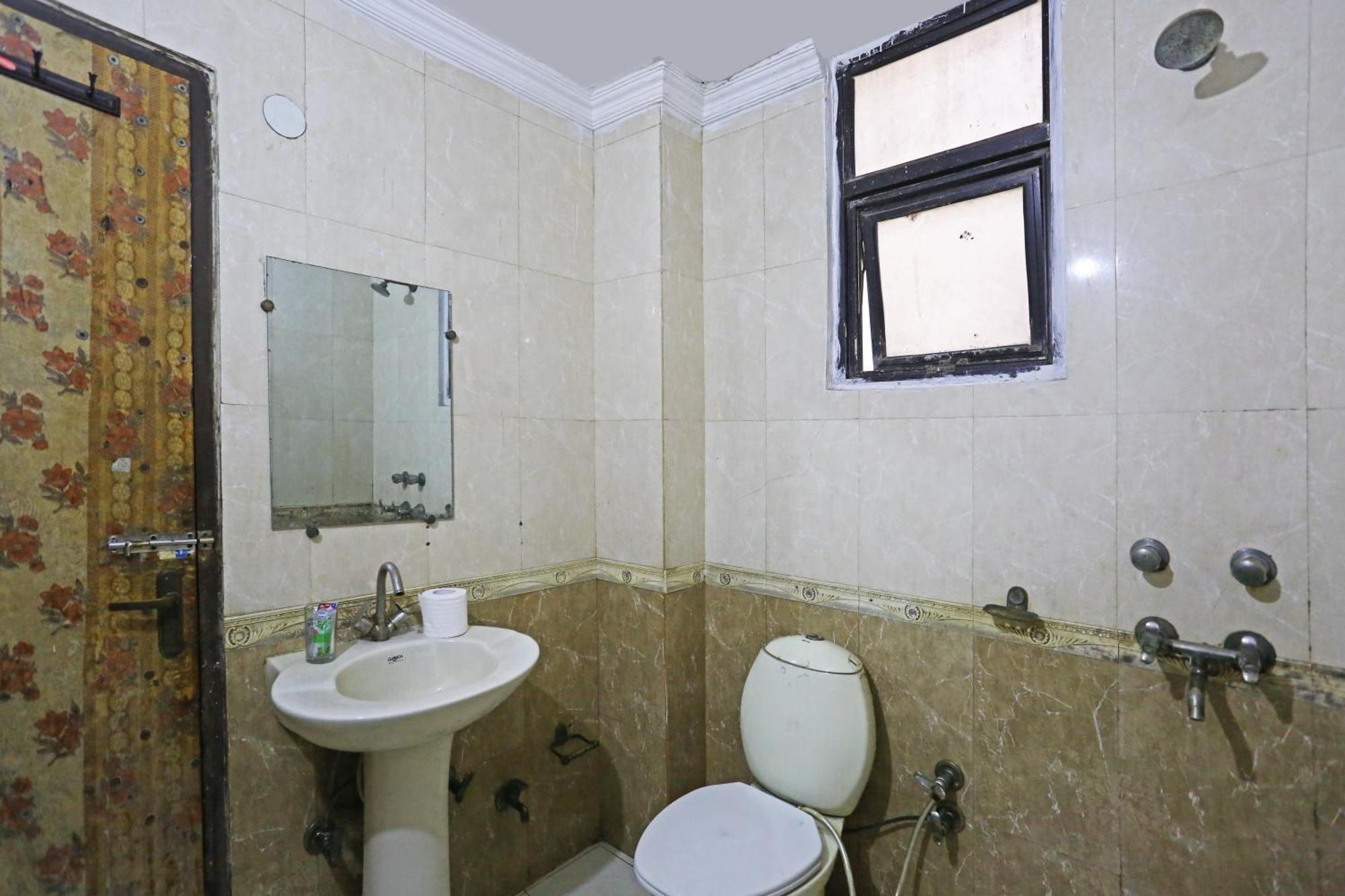 Hotel Ratandeep At Paharganj Nowe Delhi Zewnętrze zdjęcie