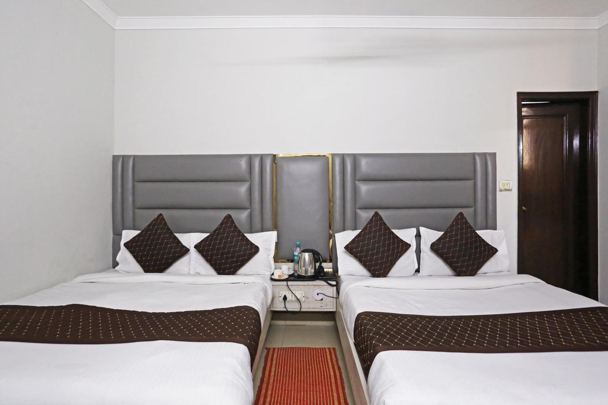 Hotel Ratandeep At Paharganj Nowe Delhi Zewnętrze zdjęcie