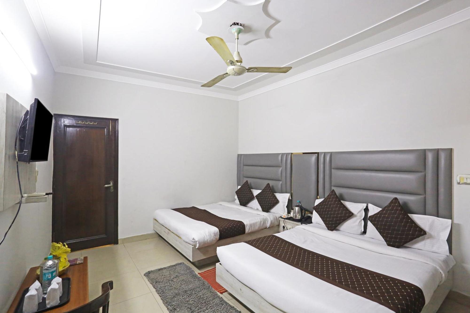Hotel Ratandeep At Paharganj Nowe Delhi Zewnętrze zdjęcie